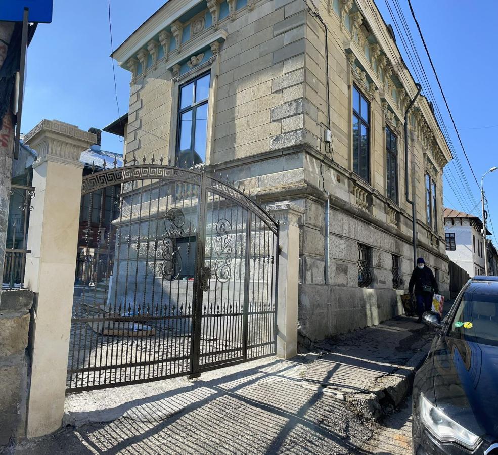 Casa Continentelor Ξενοδοχείο Cimpulung Εξωτερικό φωτογραφία