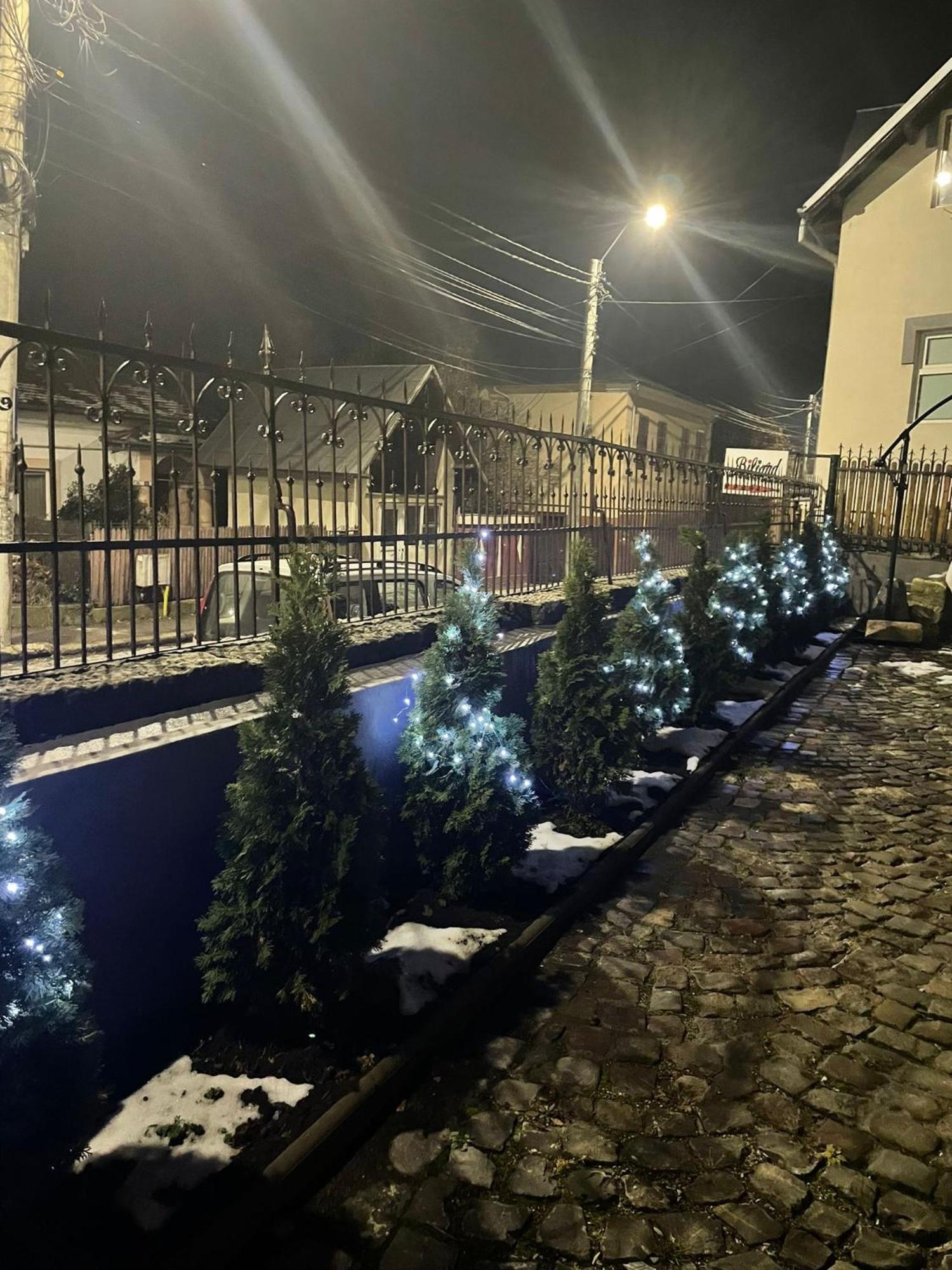 Casa Continentelor Ξενοδοχείο Cimpulung Εξωτερικό φωτογραφία