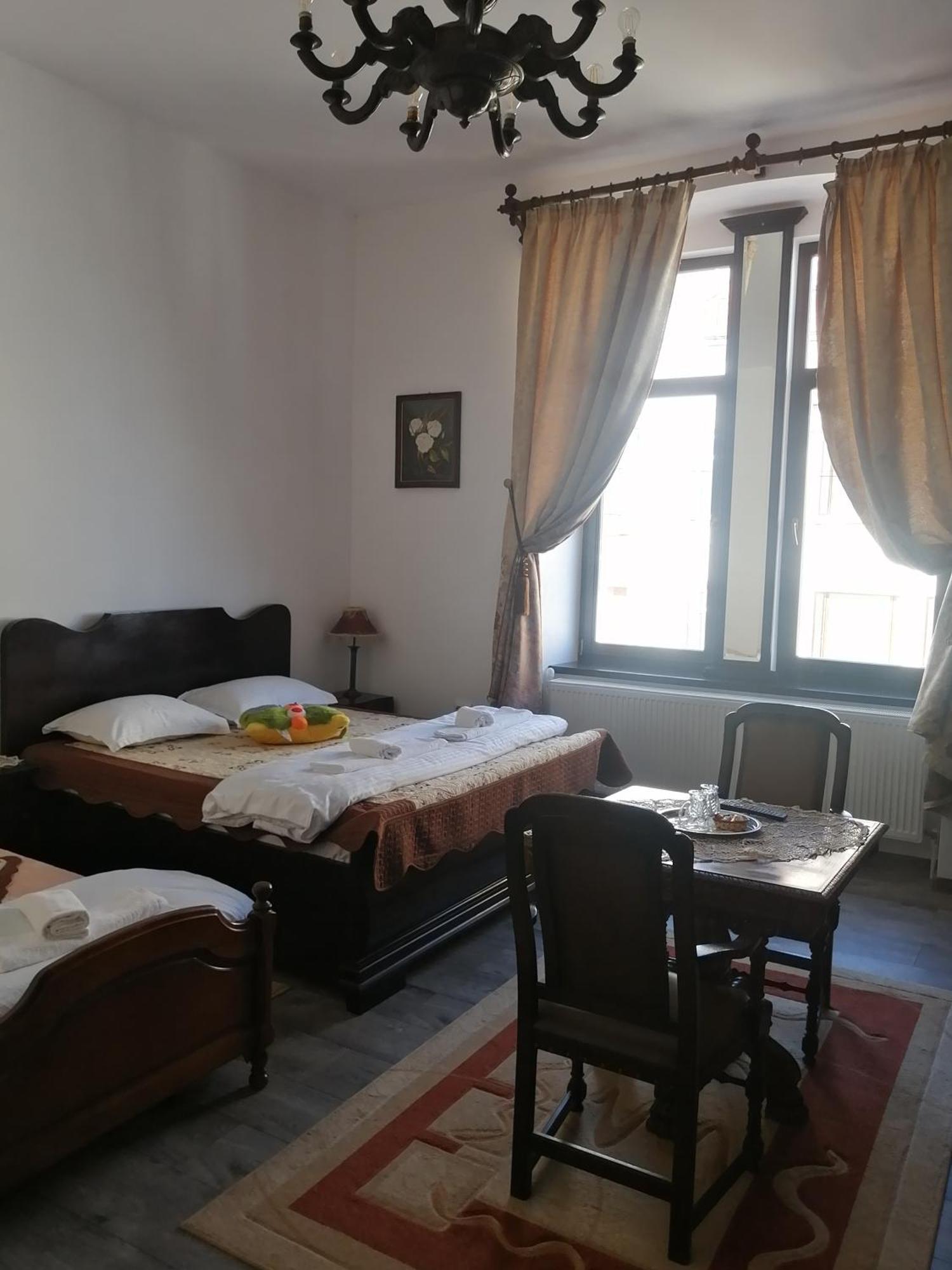 Casa Continentelor Ξενοδοχείο Cimpulung Εξωτερικό φωτογραφία